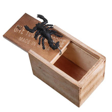 Load image into Gallery viewer, Prank Insect Wooden Scare Box Trick Play Funny Novelties Toys Tricks Spider