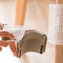 Load image into Gallery viewer, Cat Self Groomer Brush