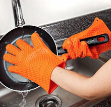 Load image into Gallery viewer, Silicone Heat Resistant Gloves
